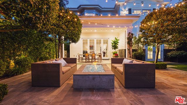 361 N Bowling Green Way, Los Angeles, CA 90049