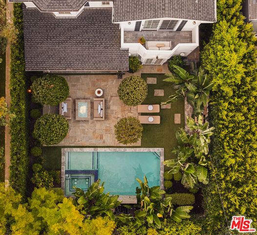 361 N Bowling Green Way, Los Angeles, CA 90049