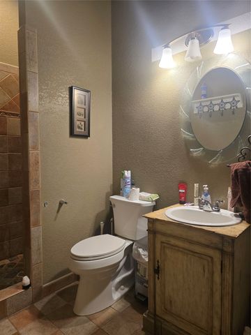 808 Shady Brook Lane, Red Oak, TX 75154