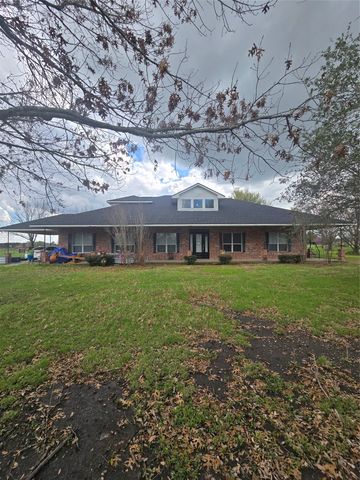 808 Shady Brook Lane, Red Oak, TX 75154