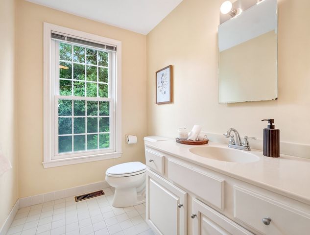 35 Mitchell Grant Way 35, Bedford, MA 01730