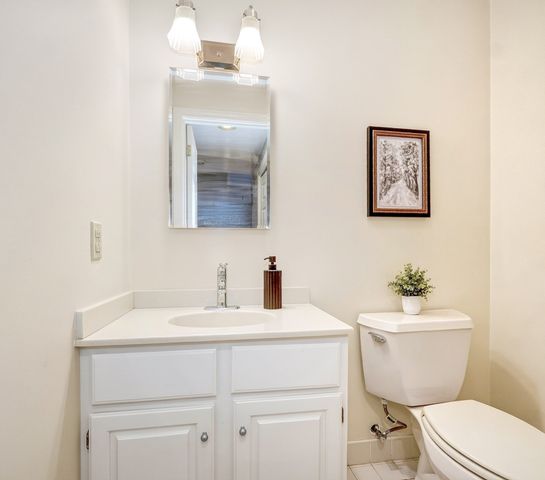 35 Mitchell Grant Way 35, Bedford, MA 01730