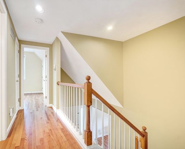 35 Mitchell Grant Way 35, Bedford, MA 01730