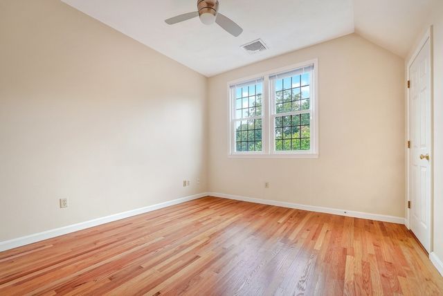 35 Mitchell Grant Way 35, Bedford, MA 01730