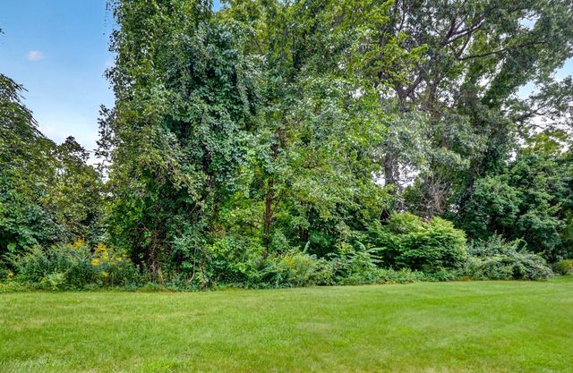 35 Mitchell Grant Way 35, Bedford, MA 01730