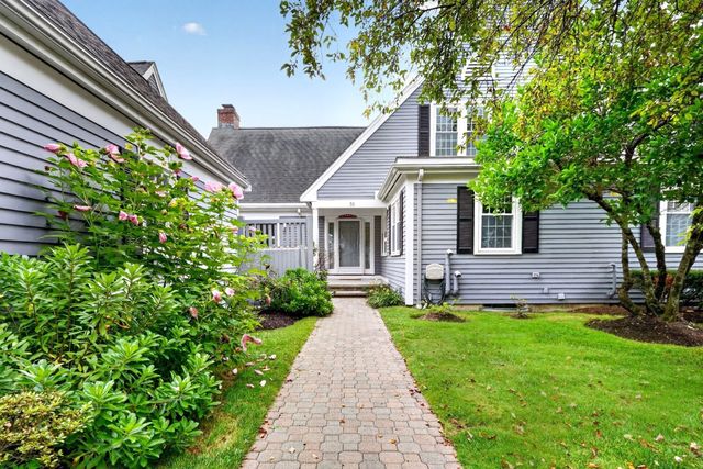 35 Mitchell Grant Way 35, Bedford, MA 01730