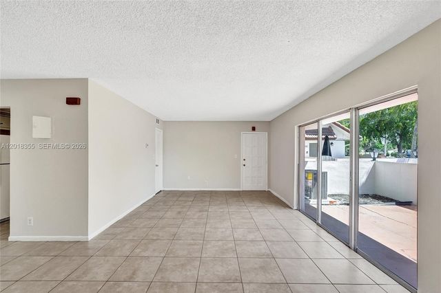 3200 Coral Springs Dr 106, Coral Springs, FL 33065