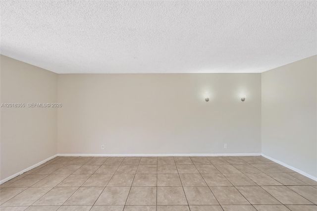 3200 Coral Springs Dr 106, Coral Springs, FL 33065