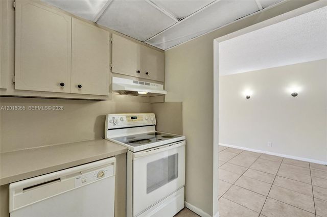 3200 Coral Springs Dr 106, Coral Springs, FL 33065