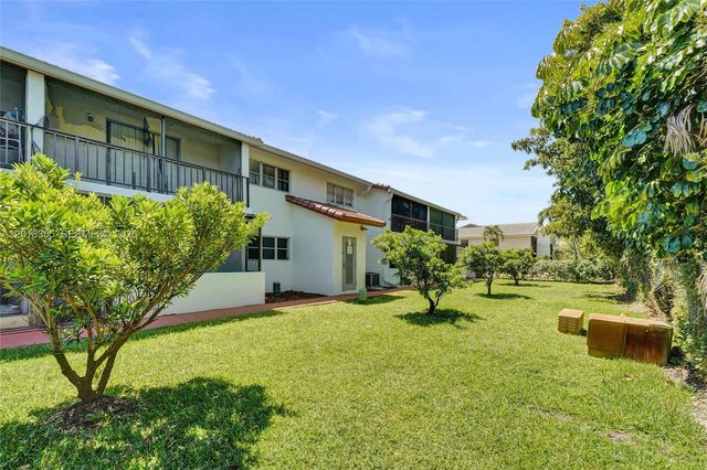 3200 Coral Springs Dr 106, Coral Springs, FL 33065