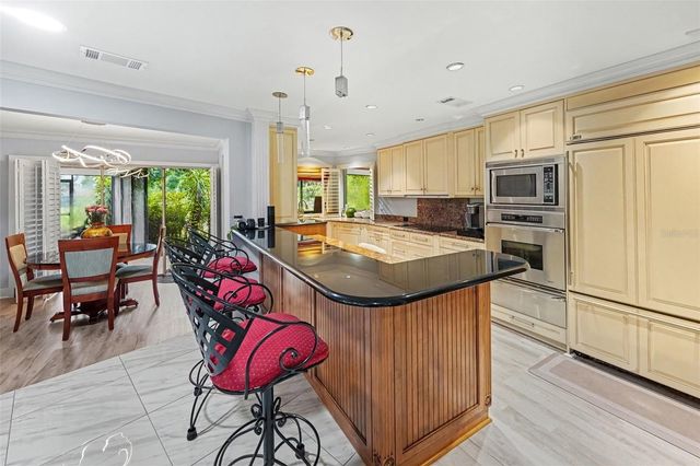 2300 KENT DRIVE, Largo, FL 33774