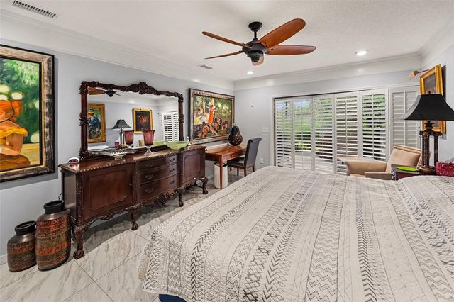 2300 KENT DRIVE, Largo, FL 33774