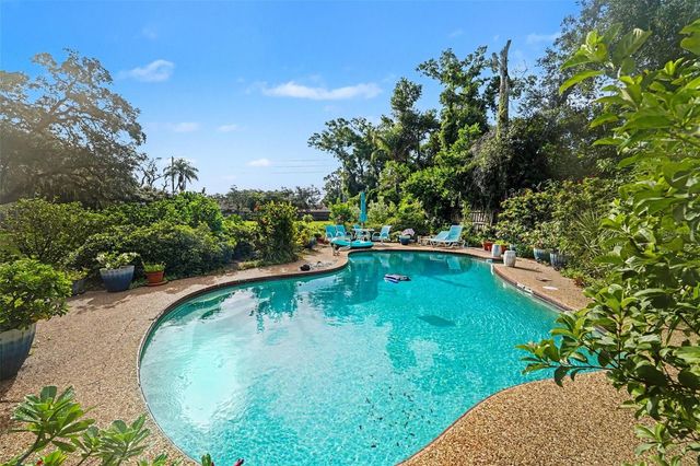 2300 KENT DRIVE, Largo, FL 33774