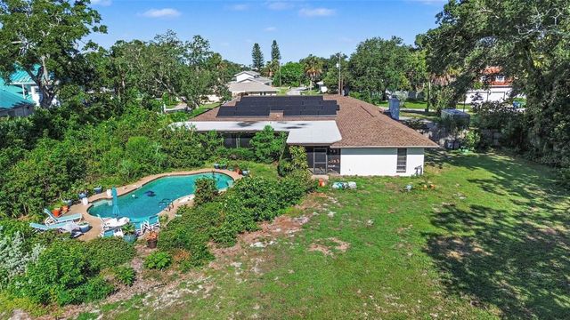2300 KENT DRIVE, Largo, FL 33774