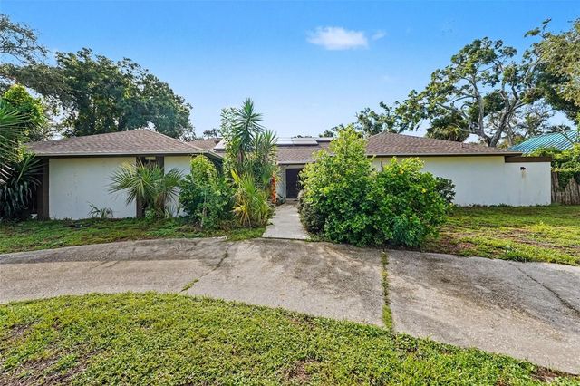 2300 KENT DRIVE, Largo, FL 33774