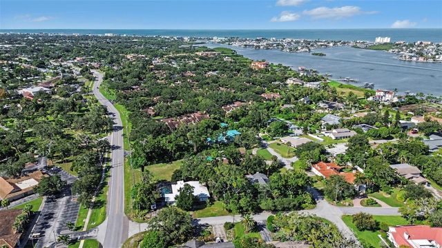 2300 KENT DRIVE, Largo, FL 33774