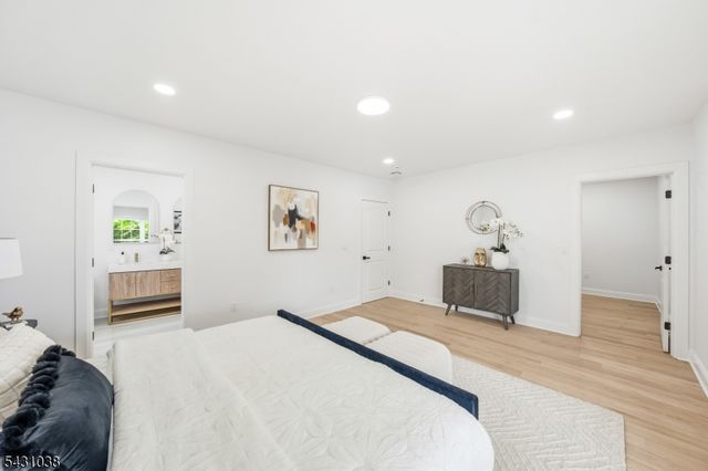 212 Browning Ave, Elizabeth City, NJ 07208