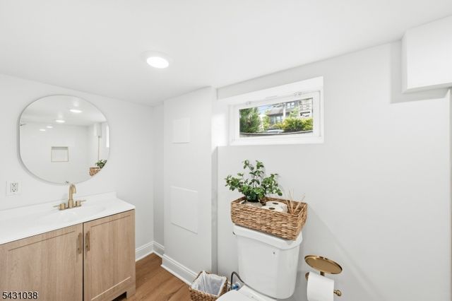 212 Browning Ave, Elizabeth City, NJ 07208