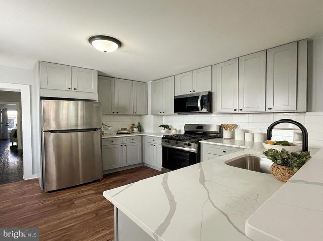 230 SPRING ST, Bordentown, NJ 08505