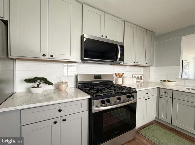 230 SPRING ST, Bordentown, NJ 08505
