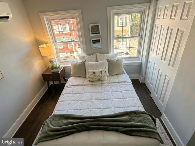 230 SPRING ST, Bordentown, NJ 08505