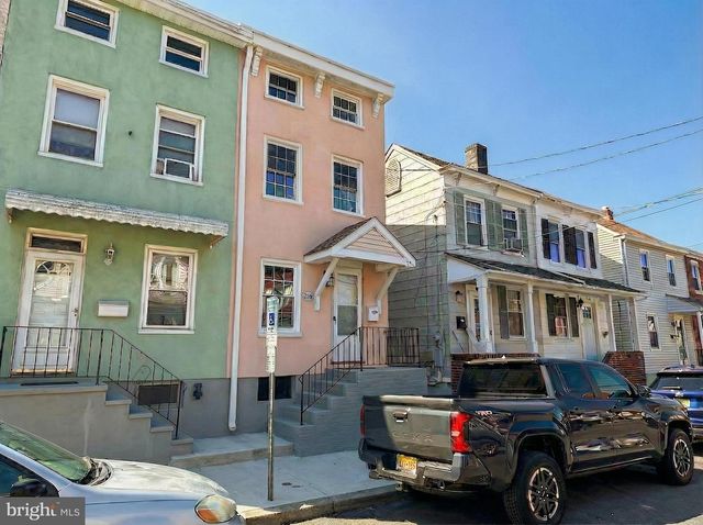 230 SPRING ST, Bordentown, NJ 08505