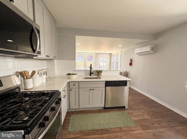 230 SPRING ST, Bordentown, NJ 08505