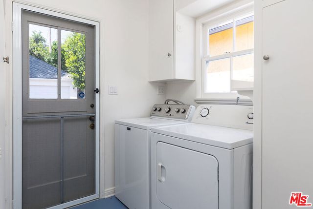 2091 Roosevelt Avenue, Altadena, CA 91001