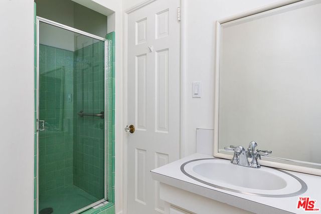 2091 Roosevelt Avenue, Altadena, CA 91001