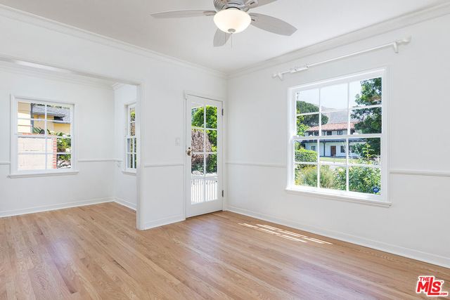 2091 Roosevelt Avenue, Altadena, CA 91001