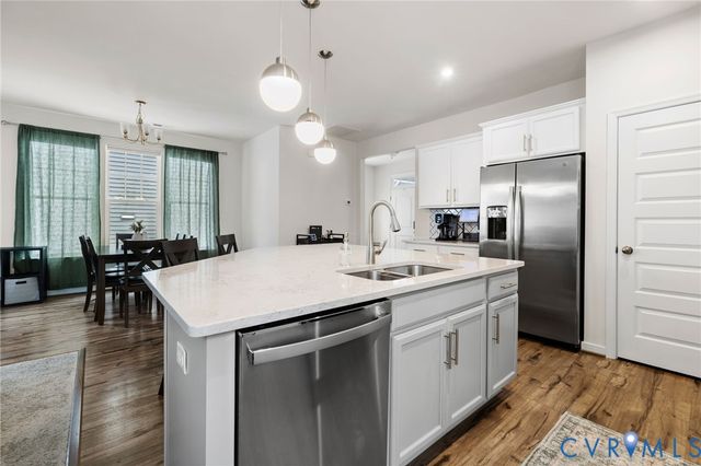 17019 Thornapple Ct, Moseley, VA 23120