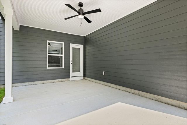 11428 Herons Haven Drive # 77, Soddy Daisy, TN 37379