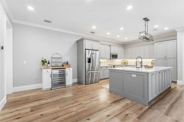 838 Carolina Cir, Vero Beach, FL 32962