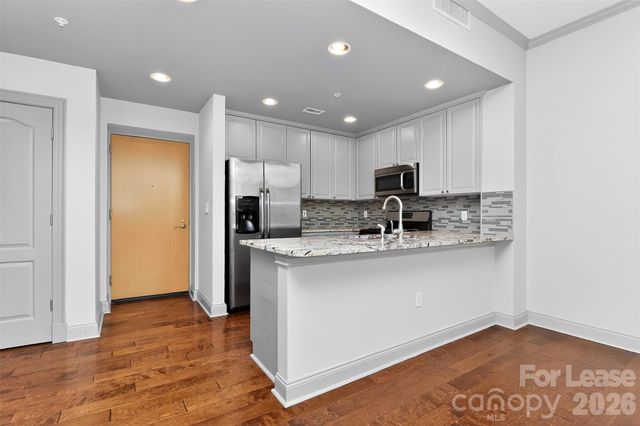 315 Arlington Avenue 705, Charlotte, NC 28203