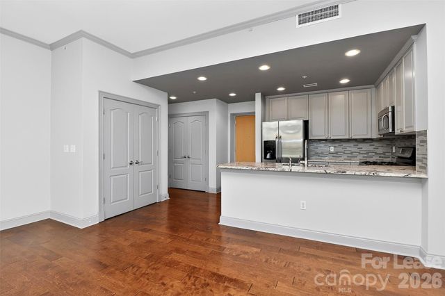 315 Arlington Avenue 705, Charlotte, NC 28203