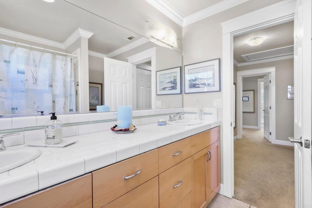 Image 23 of property listing at 3625 Filly Lane, Bonita, CA 91902