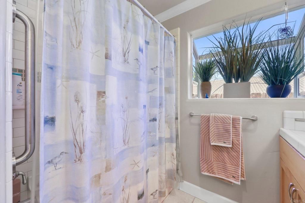 Image 24 of property listing at 3625 Filly Lane, Bonita, CA 91902