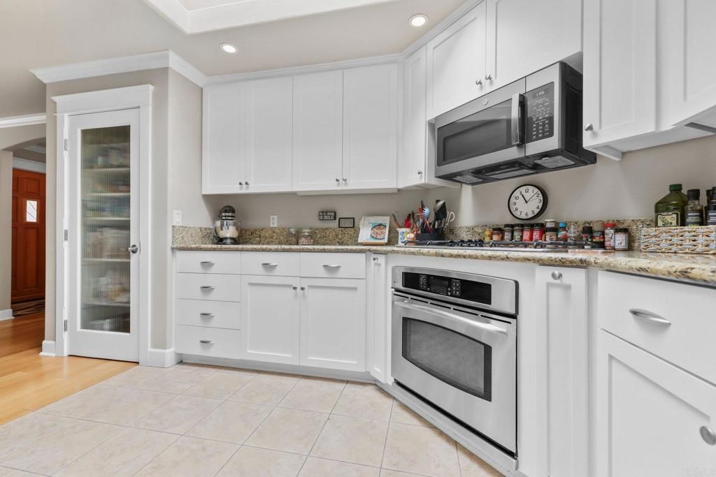 Image 6 of property listing at 3625 Filly Lane, Bonita, CA 91902