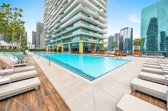 1300 S Miami Ave 3808, Miami, FL 33130