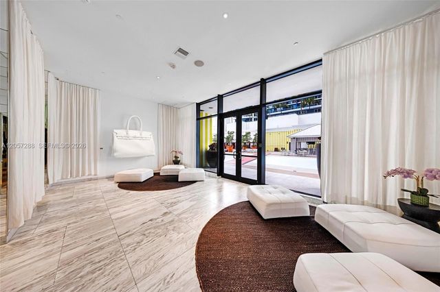 1300 S Miami Ave 3808, Miami, FL 33130