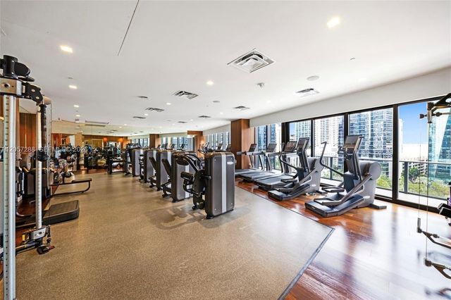 1300 S Miami Ave 3808, Miami, FL 33130