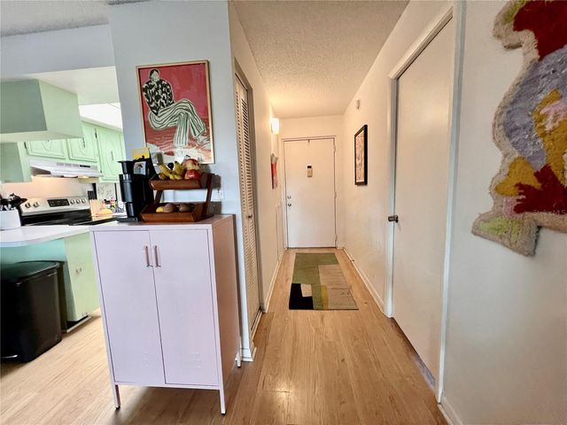 1200 37TH STREET N 302, St Petersburg, FL 33713
