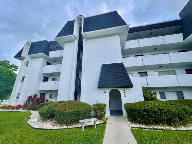 1200 37TH STREET N 302, St Petersburg, FL 33713