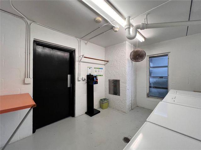 1200 37TH STREET N 302, St Petersburg, FL 33713