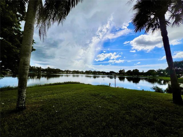 1200 37TH STREET N 302, St Petersburg, FL 33713