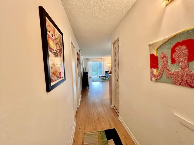 1200 37TH STREET N 302, St Petersburg, FL 33713