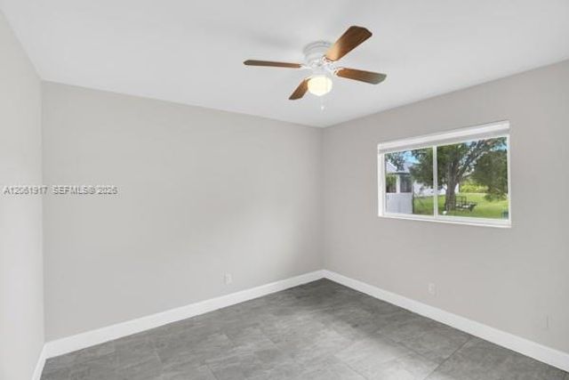 909 SALLY AVE NE, Lehigh Acres, FL 33971