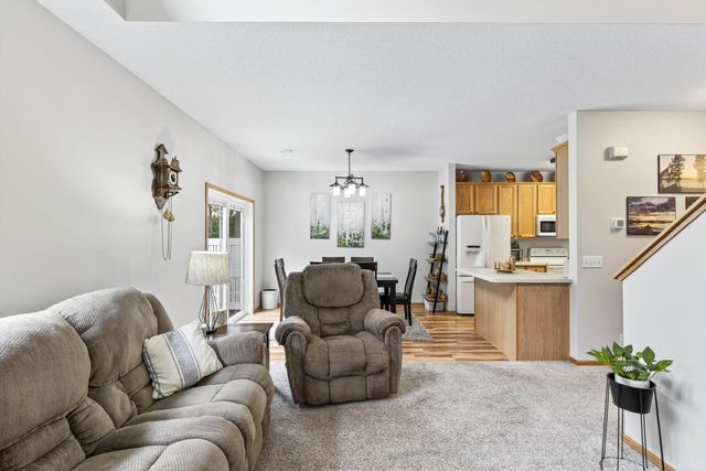 5690 200th Street W 202, Farmington, MN 55024