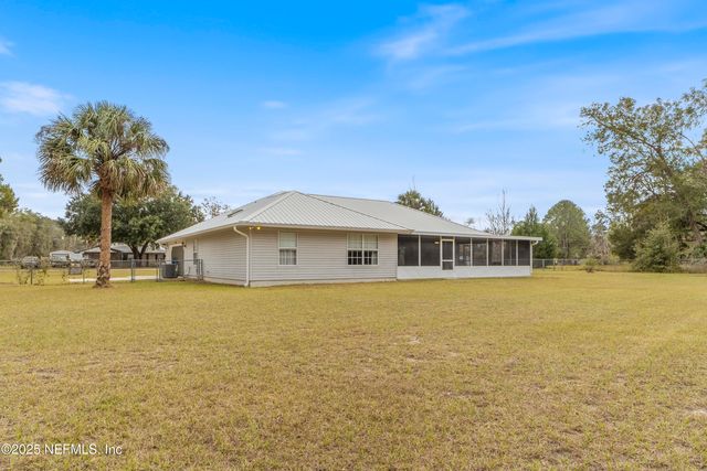 1055 OLD GAINESVILLE Highway, Interlachen, FL 32148