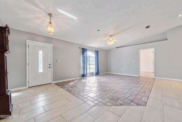 1055 OLD GAINESVILLE Highway, Interlachen, FL 32148